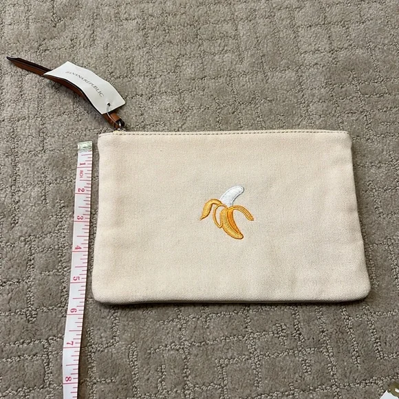 COPY - 🍌Banana Republic Canvas Pouch with embroidered banana🍌 - Picture 4 of 4